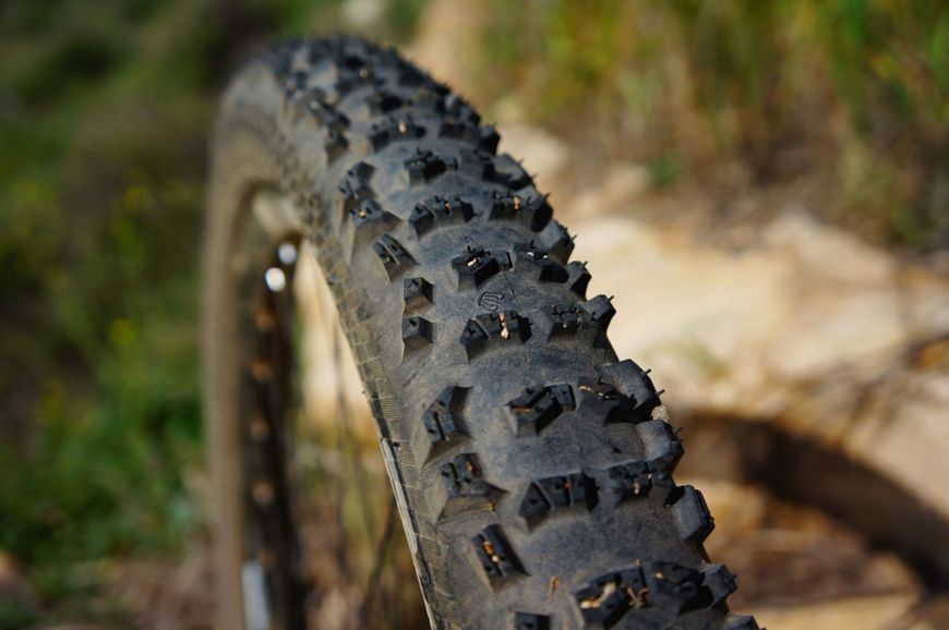 Покришка 27,5" Continental Trail King 2,2 27,5x2,20 (55-584) BlackChili ProTection Skin Foldable Black 199593 фото